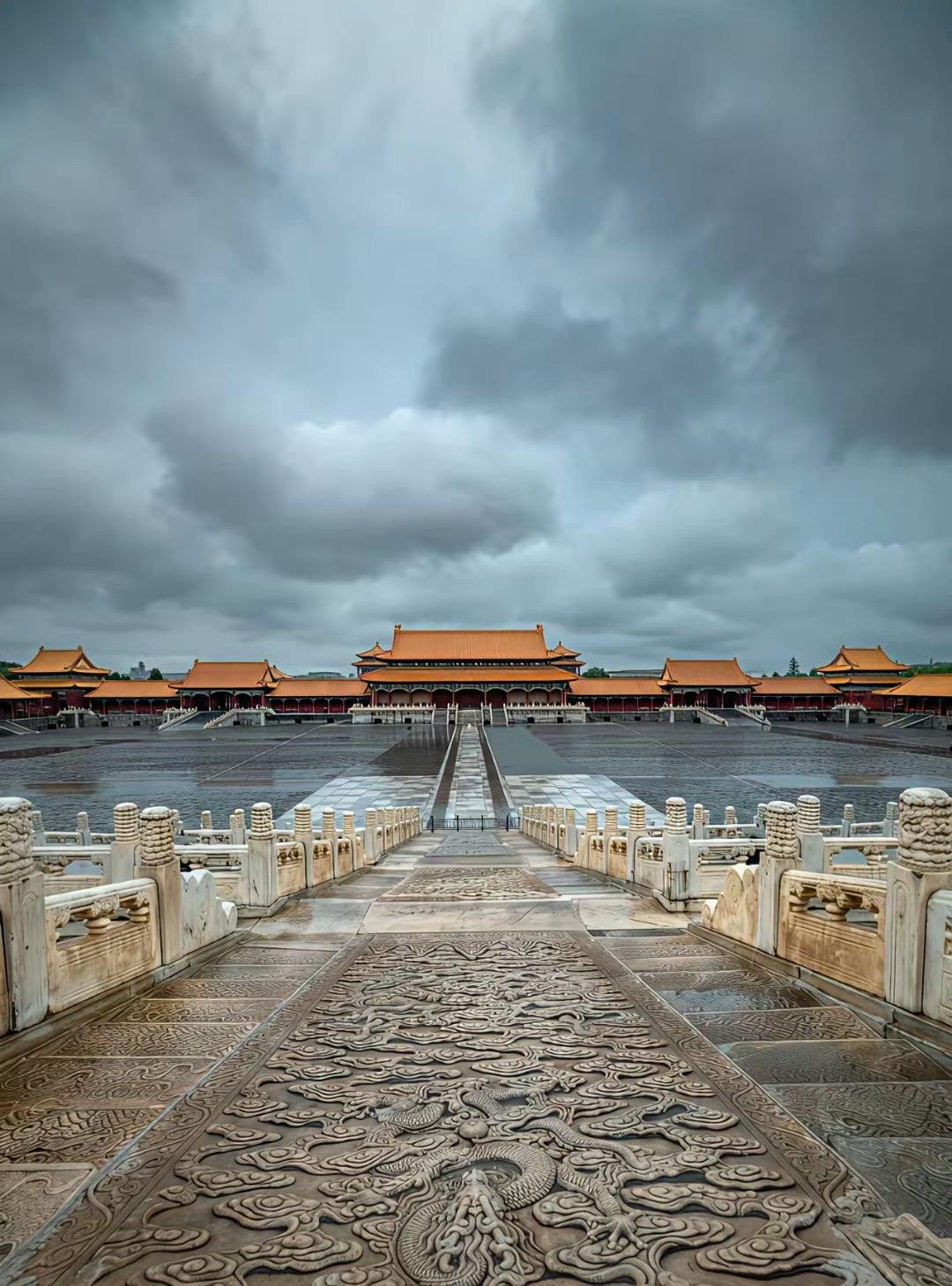 雨中故宫，太美了！