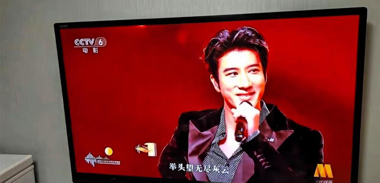 【三问央视：广告比节目还长，观众知情权去哪儿了？】中秋夜本该是合家欢的时刻