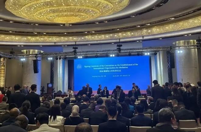 新华社公布的最新政策，正好凑齐了4个很有意思的现象。今年很多伤害国际朋友的毒箭，