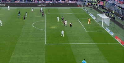 萨索洛这升班马专咬米兰城。国米主场靠乌龙+迪马尔科才2比1过关，控球六成却差点被