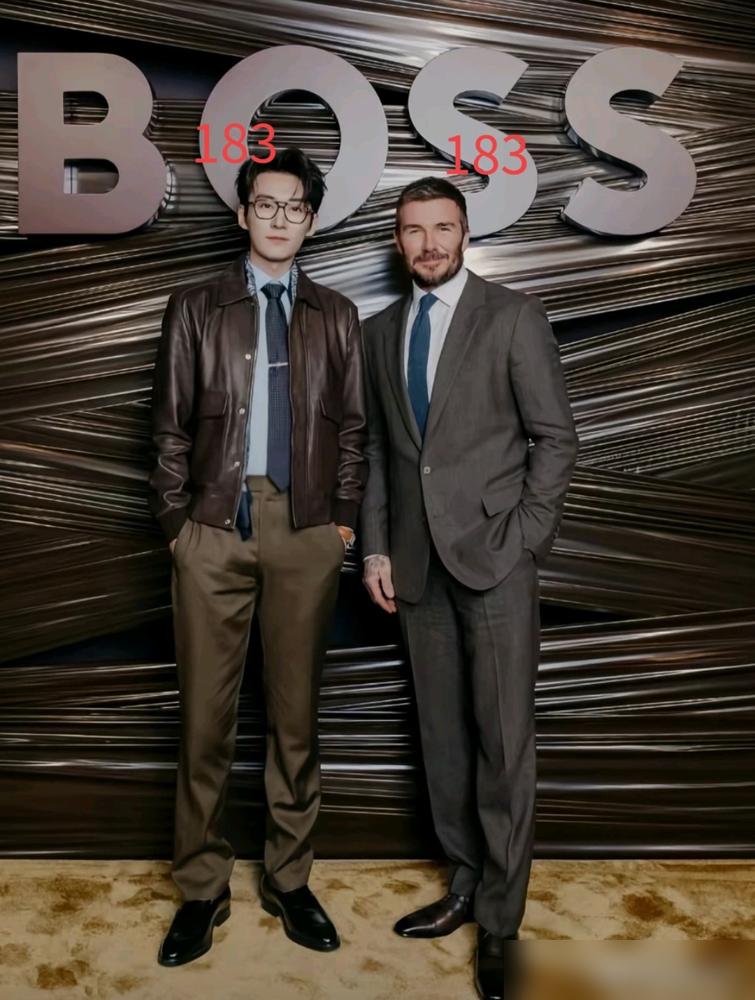 贝克汉姆身高183？一张照片直接打回原形，旁边1米8的格拉利什都比他高一头。