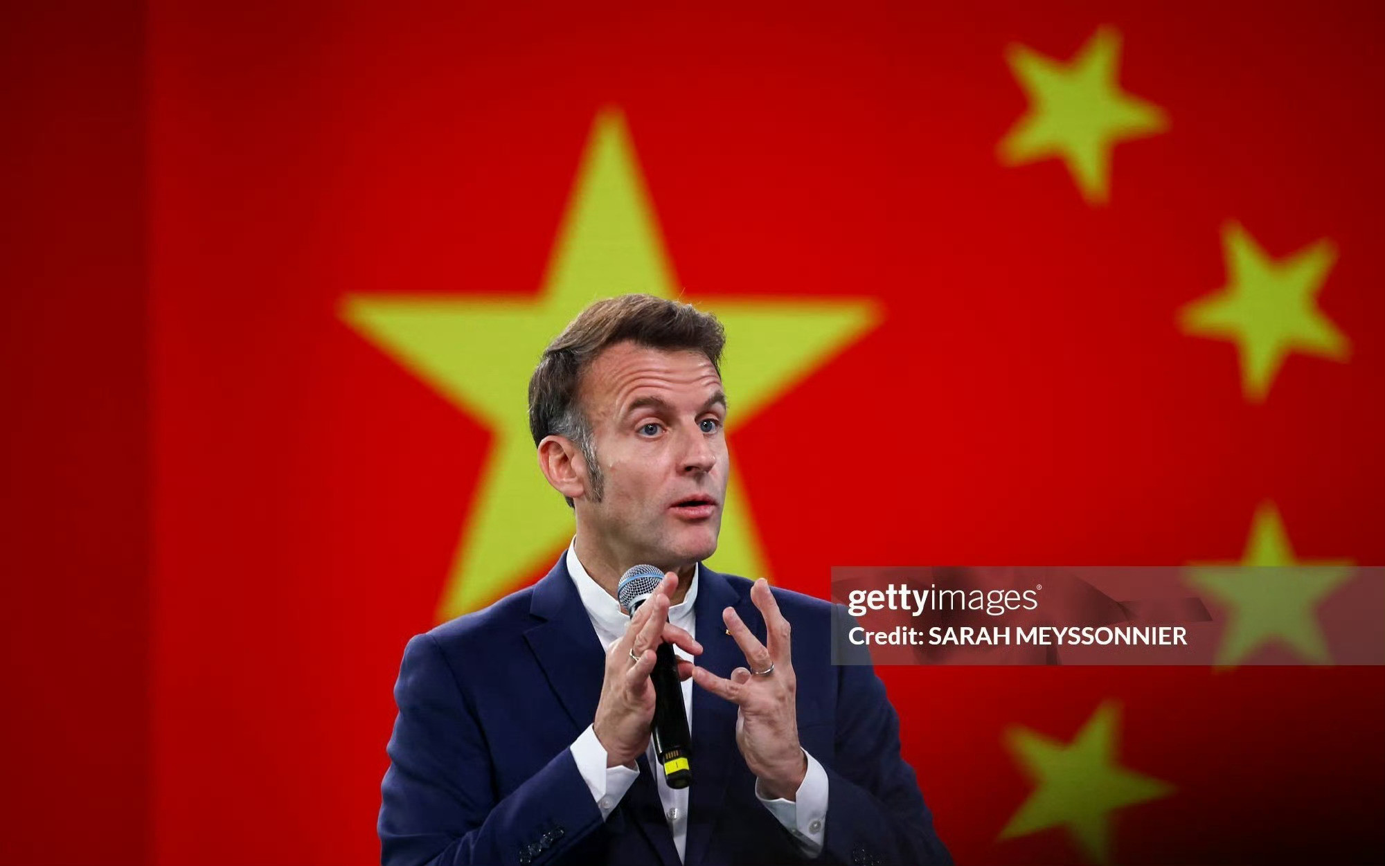 法新社这张图拍的很不错