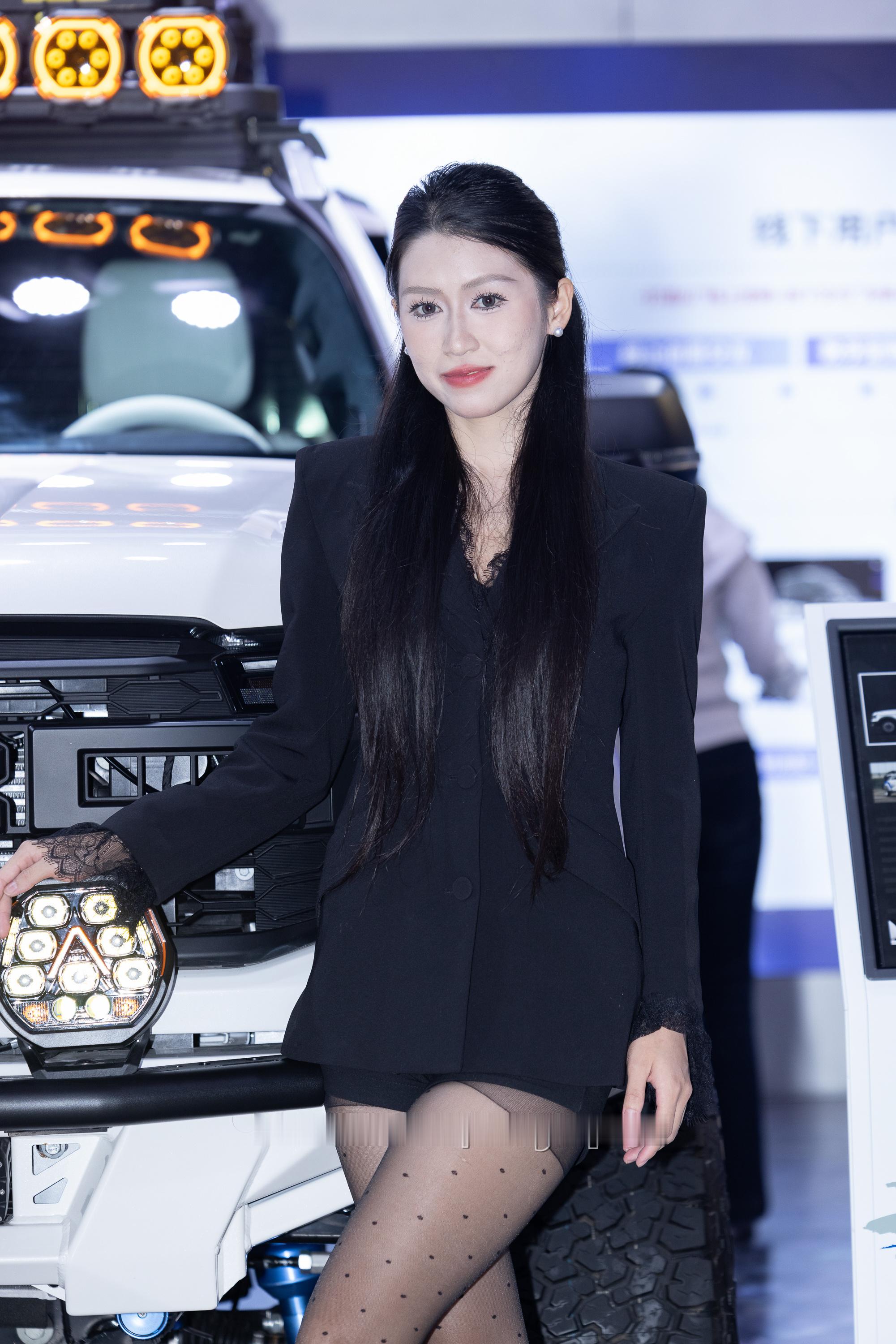 西装外套气质美~~