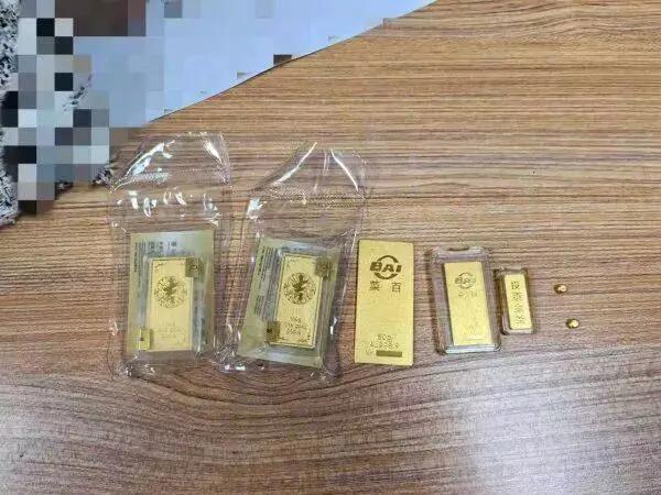 🚨6瓶黄豆酱牵出几十万骗局！武汉厦门警方联手，揭开“军官”真面目谁能想到，