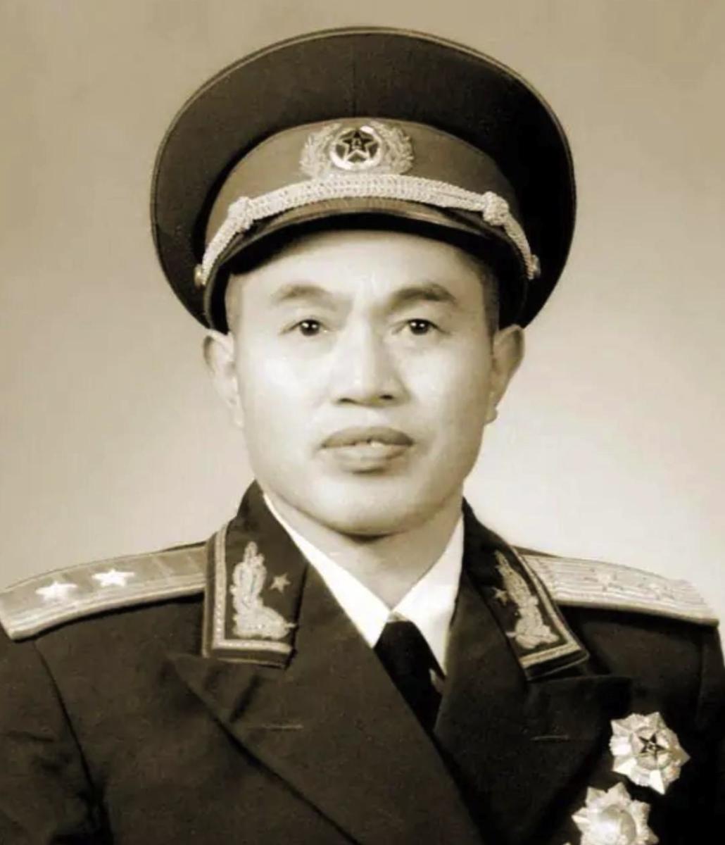 抗战时，刘伯承笑问：“谁抓的日军中佐？”答曰皮定均。他脸色骤沉：“这司令别干了！