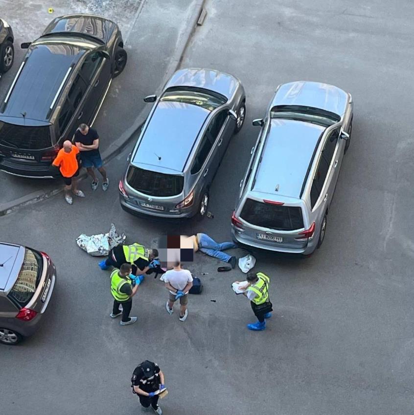 与俄罗斯有关的杀手在基辅枪杀乌克兰安全局上校乌克兰安全局上校伊万·沃罗尼奇今