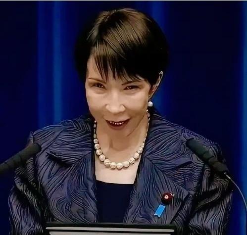 菲律宾民众倍感失望！7.9级强震发生后，就在受灾民众急需国际社会伸出援手的时候，