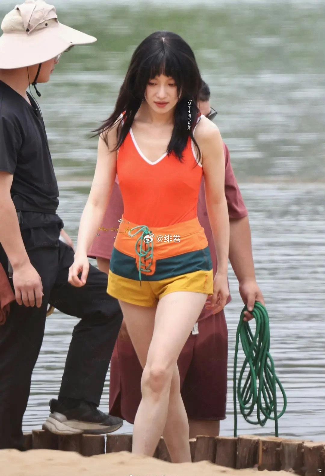 倪妮大变样，还以为是阚清子