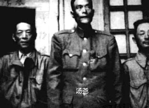 1950年，国民党最悲催的大员，才逃到台湾喘口气，就被老蒋一脚踢回云南，脚跟还没