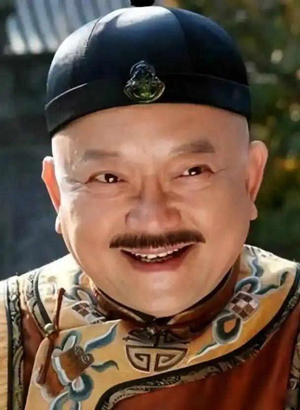 一个人贪污了多少，能让一个帝国的皇帝都惊讶？清代的和珅给出了答案。他站在审判的前