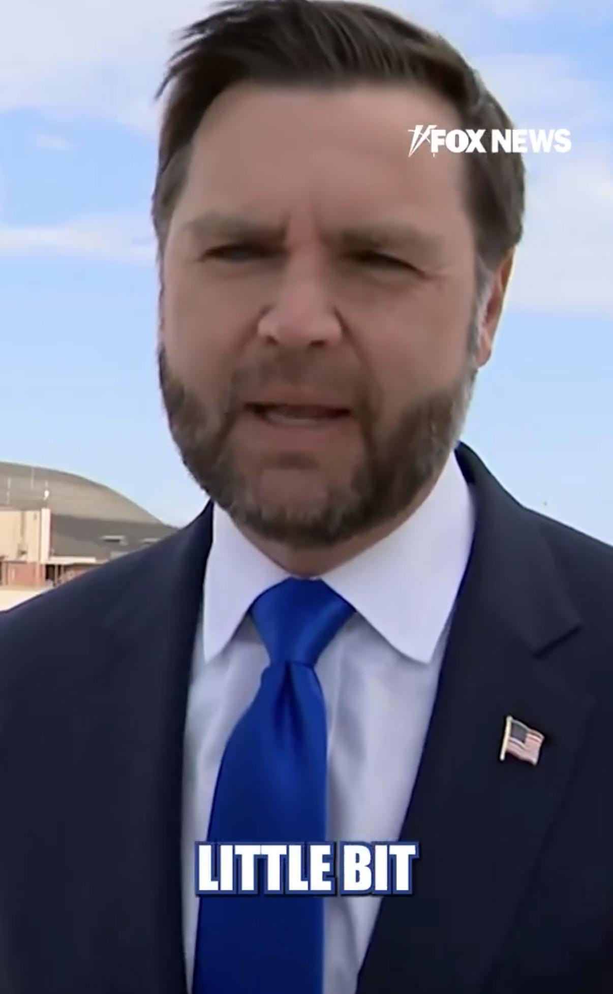 美国副总统万斯14日表示，他对大型人工智能企业主动寻求政府出台监管持怀疑态度：“