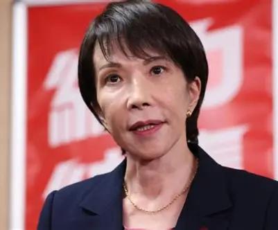 日本人心里是真的酸。高市早苗访美的时刻，别说什么总统接机，或者是国务卿接机，实际