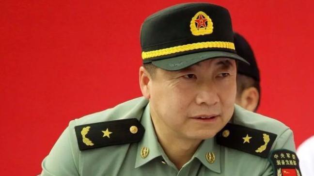 杨利伟自2008年7月晋升为少将以后，一转眼十多年过去了，他的军衔仍然是少将，还
