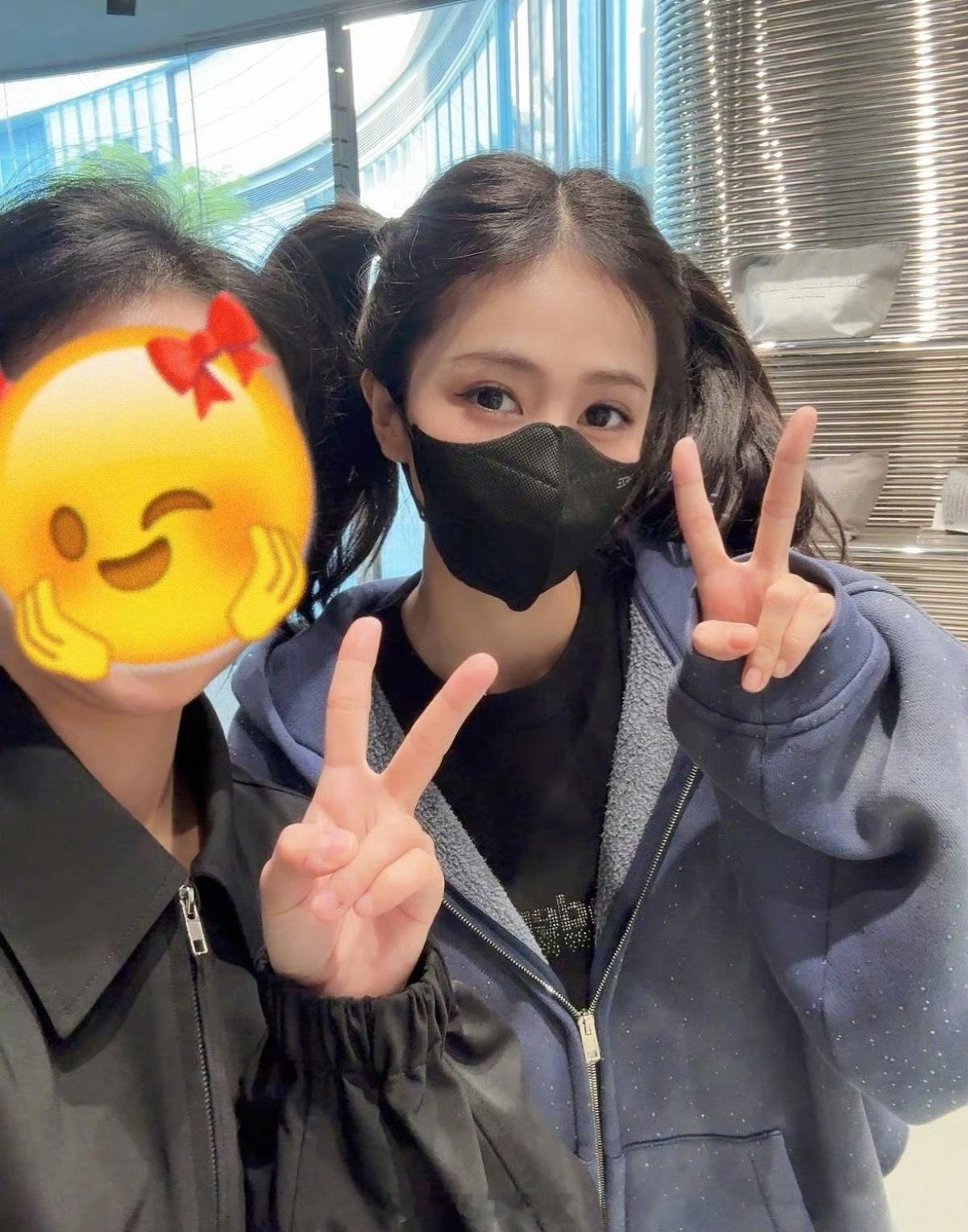 白鹿一上班就刷到了双马尾白鹿，今天上班又有力气了