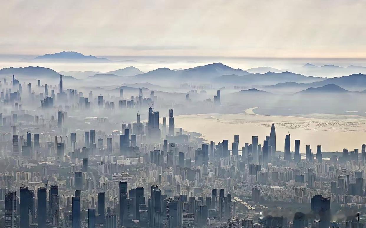这种景，上海确实没有。没有这么多cbd,没有像这样的全域摩天。偌大的上海把几乎所