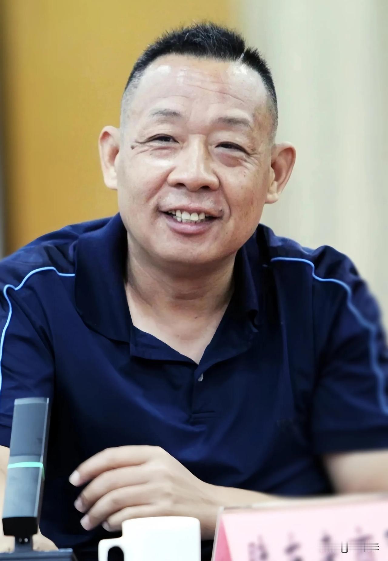 怼怼肯定怼不倒胖东来，但于东来真的有可能关闭胖东来。这次于东来真的被激怒了，