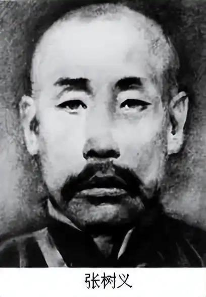 刺死七人，气力将尽；又一个高大日军嚎叫着扑来，死局已定；张树义的手绝望地向后一探
