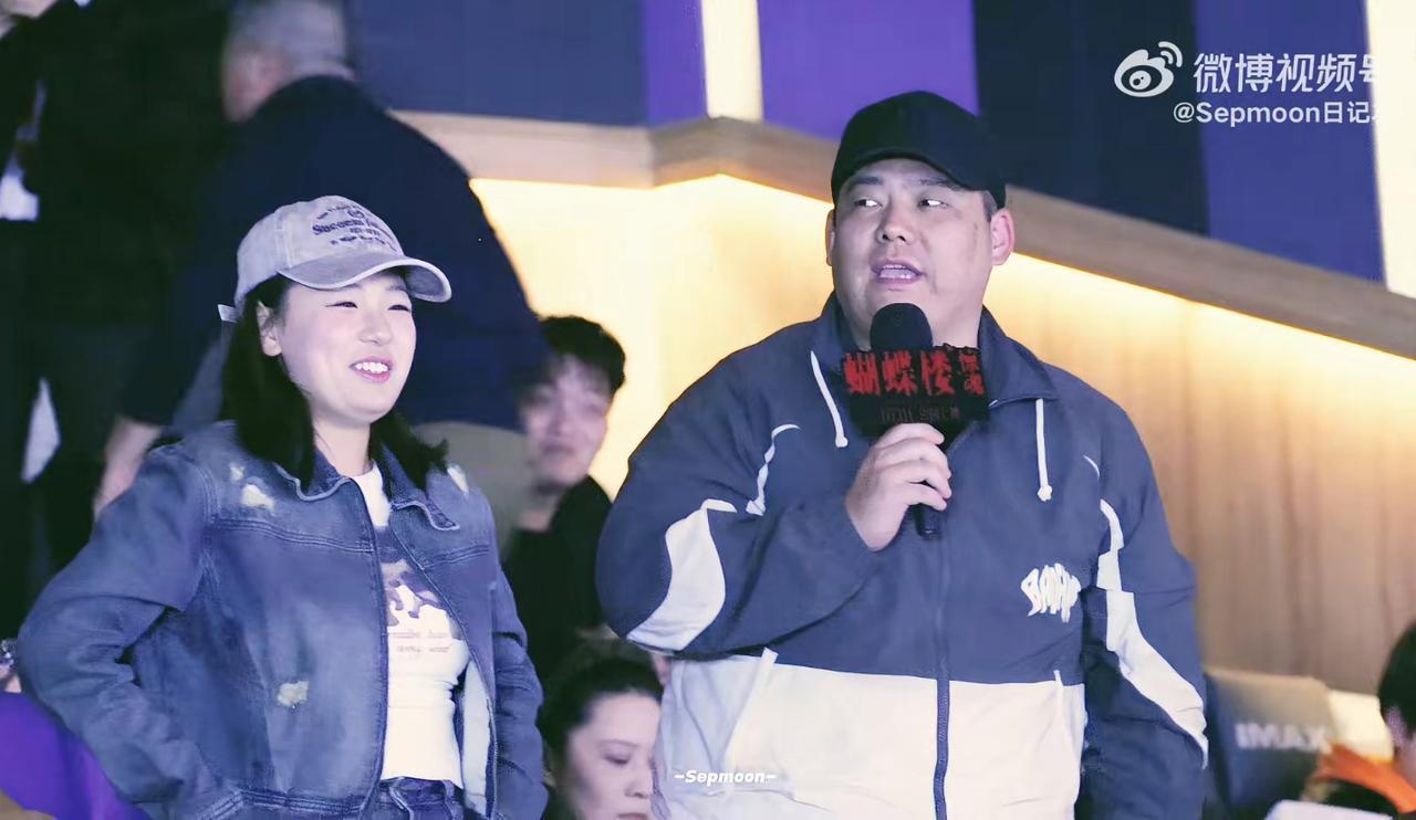 【德云相声演员赵芸一参加重要活动，走红只是时间问题，你怎么看？】近日，德云社龙