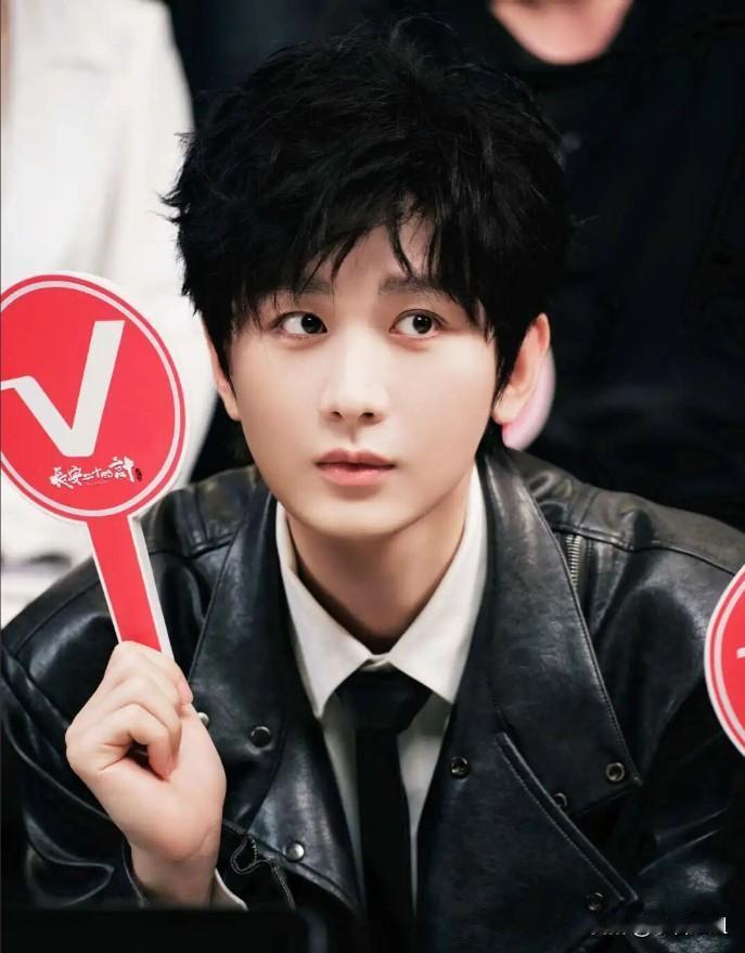 全网都在吃瓜，只有成毅粉丝稳如泰山！最安心的人是谁？不是他经纪人，也不是