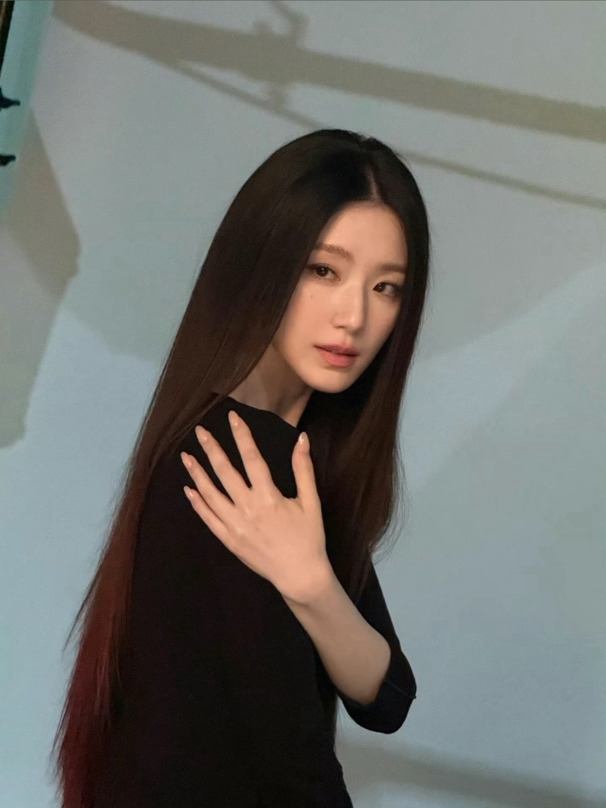 这组叶舒华的气质让我想到一个词“欲海慈航”…