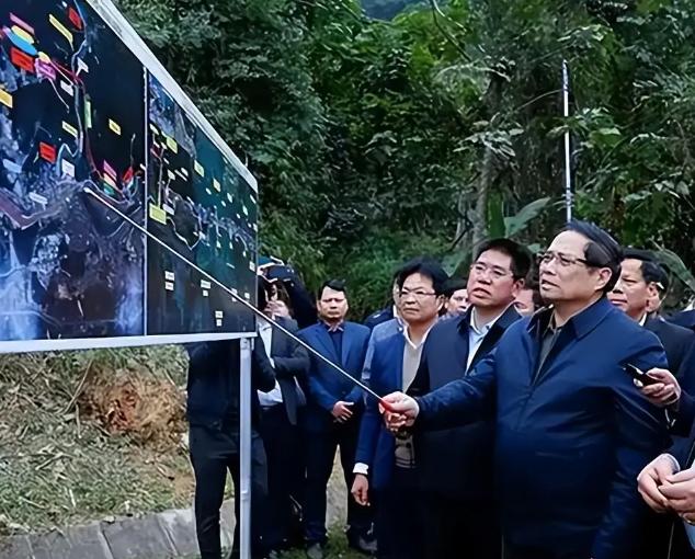 越南建设部部长陈宏明近期忧心忡忡地表示，如果越南南北高铁项目今年内无法顺利动工，