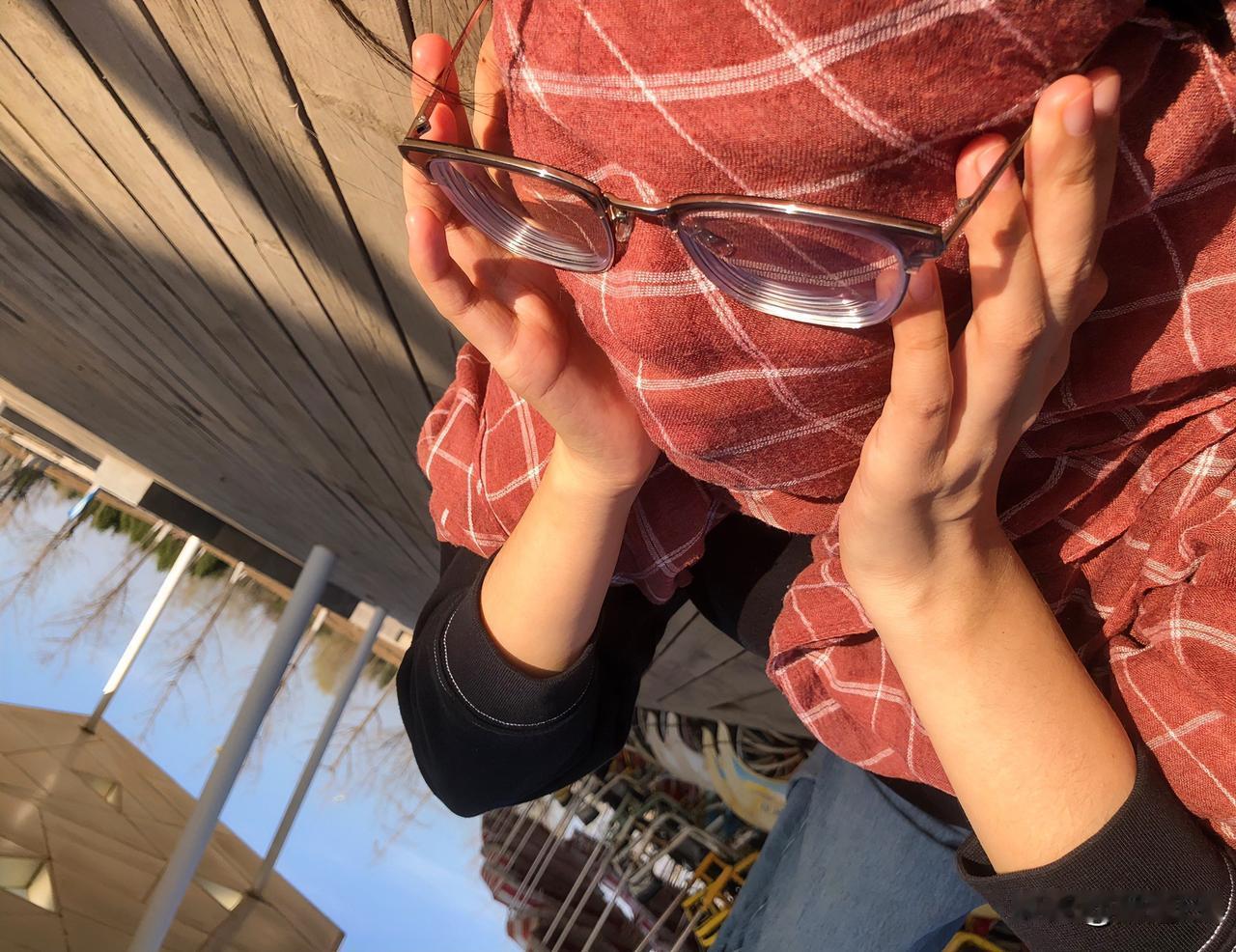 再躺一会吧！前几天，老公还为了我整天时不时的躺会儿而数落我：就整天光知道躺着