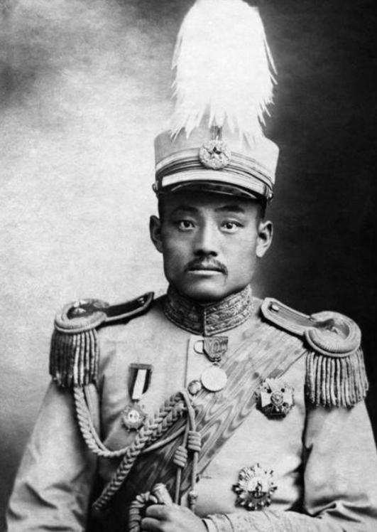 军阀张敬尧不仅残暴还很好色。1918年，他任湖南督军时，看上了曾国藩的曾孙女——