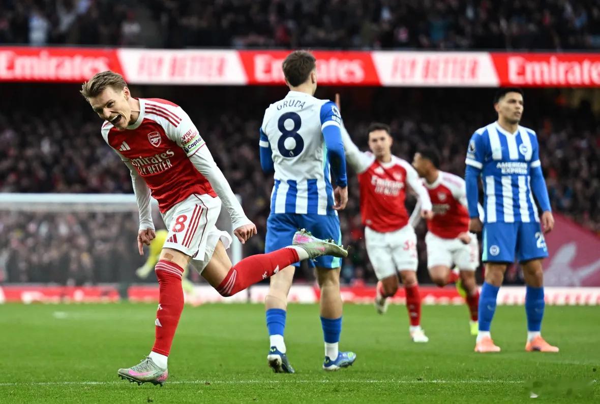 阿森纳2比1布莱顿积极的因素很多，祖比门迪还是那么稳，加布里埃尔回来了，队长厄