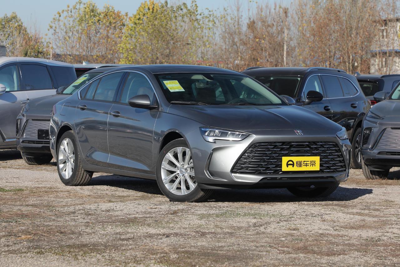 当年月销两万台的别克君威，为何卖不动了呢？曾几何时，别克君威凭借运动化设计与合