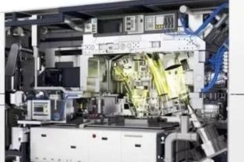 2026年3月11日，荷兰把28纳米、45纳米光刻机全禁了，连旧设备的售后都掐断