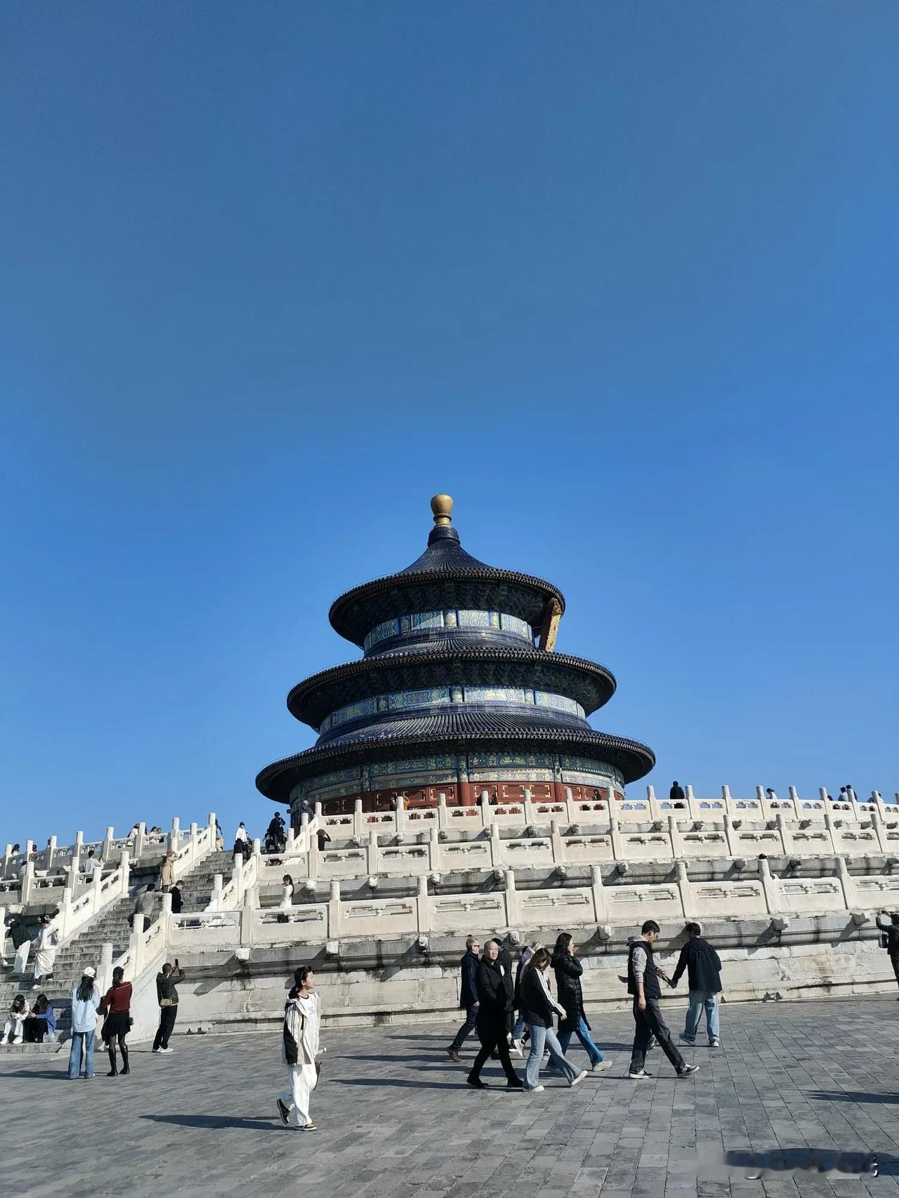 你知道仇人是怎么来的吗 ？1.借钱借出来的 2.帮人帮出来的  