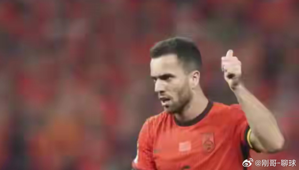 国足26人名单调整：塞尔吉尼奥、魏震因伤落选补招李扬、李镇全10名U23在阵