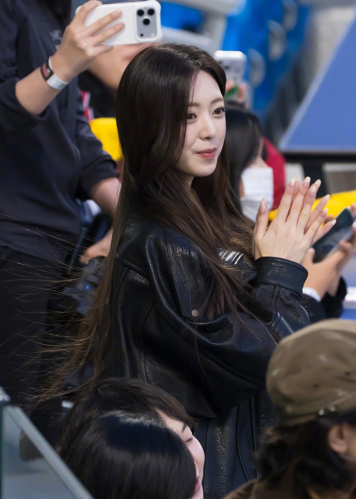 【Theqoo】近期ITZY申有娜高清照合集，真的好米好米！申有娜