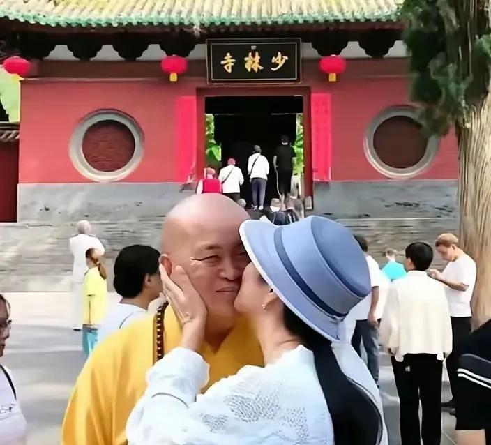 释永信出事后，“开光”一词继王林之后再次成为热门词汇。至于开光究竟是什么意思？我