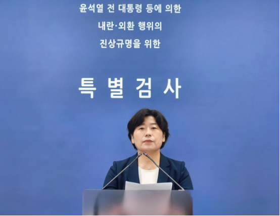 尹锡悦心累了这一刻，尹锡悦可能真的有机会为自己赢得机会，因为他的个人信息被泄露