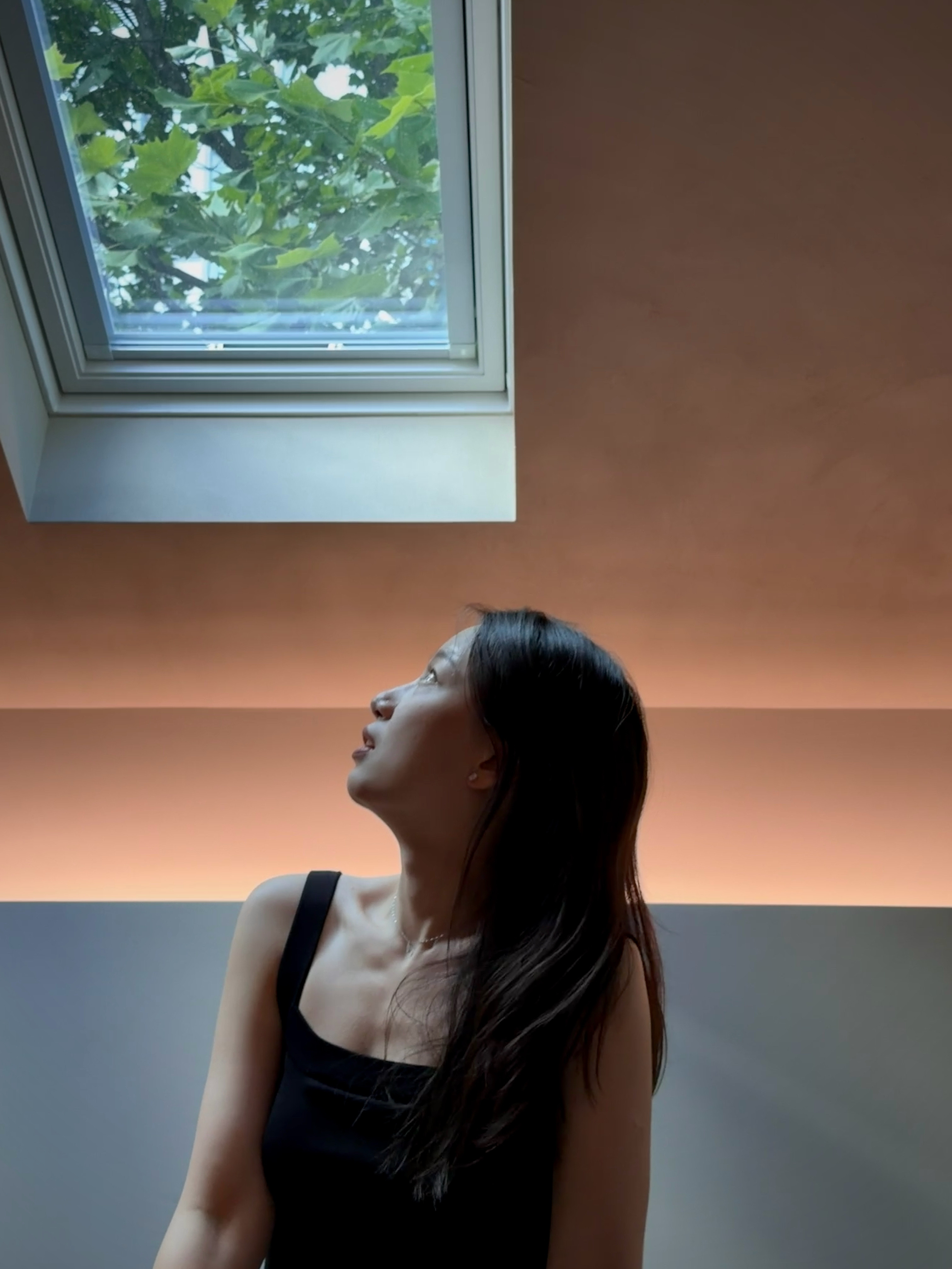 今天发现自己胸肌已经小成了（本来上半身只有排骨）​​​