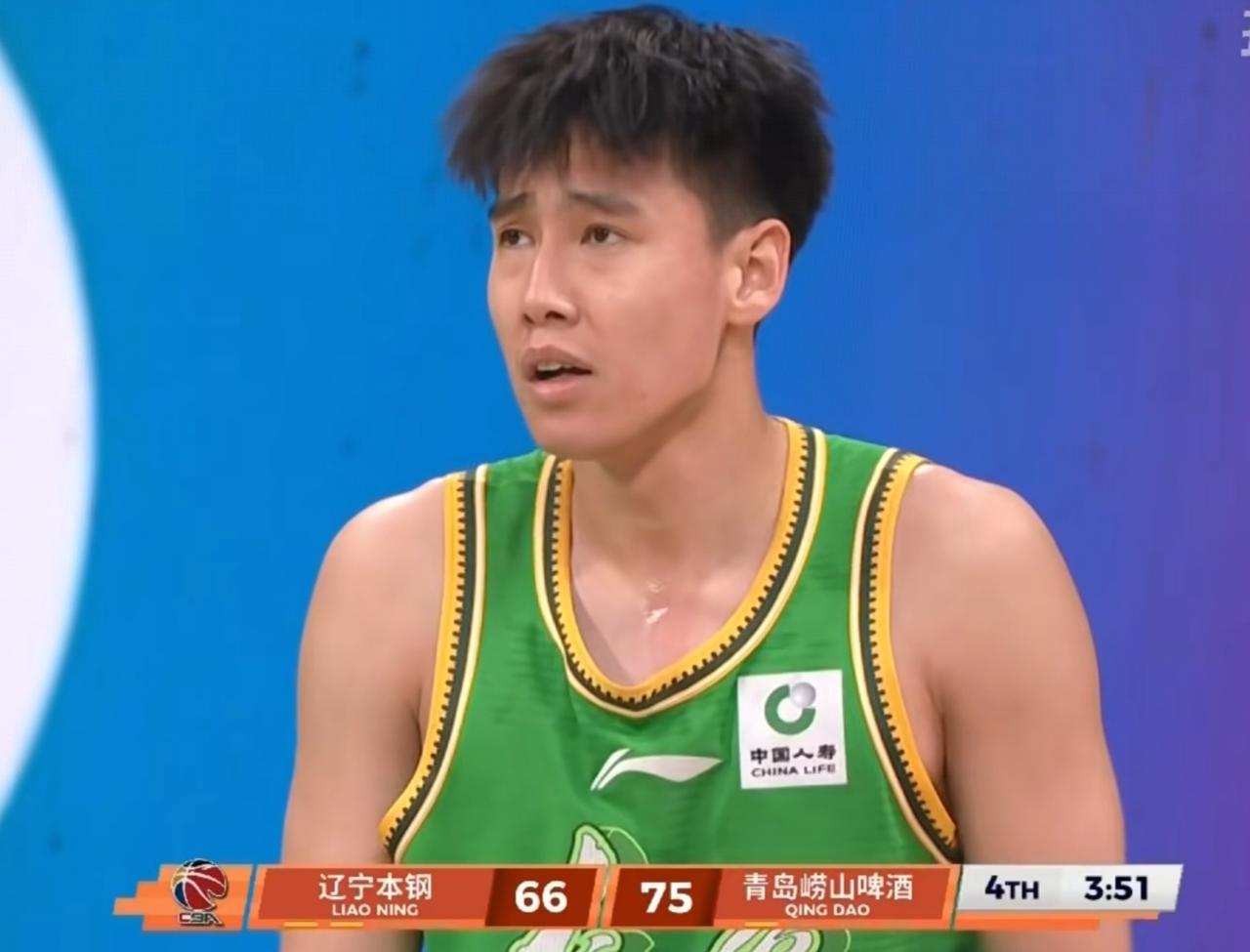 CBA辽宁主场70：86负于了青岛，关于本场比赛主要聊四点：1，辽宁的新外援亨