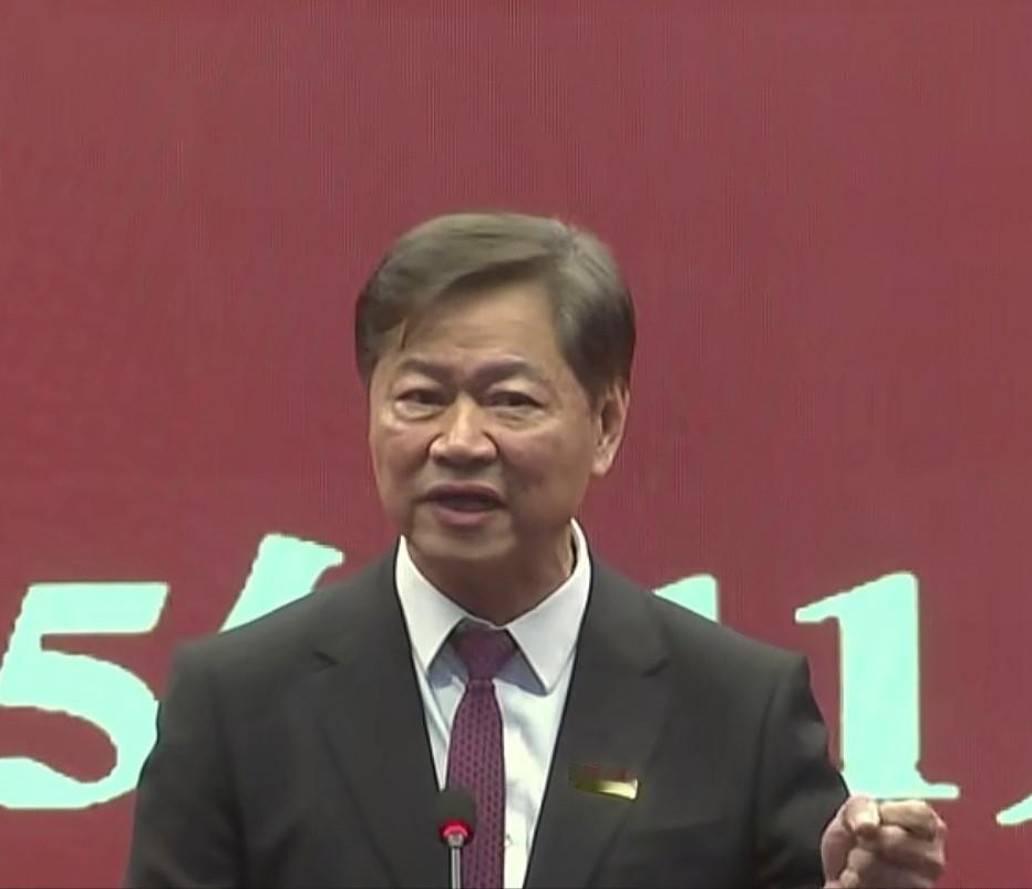 真的太开心了！恭喜台湾时事评论员赖岳谦教授在大陆获得新的工作。这下大陆同