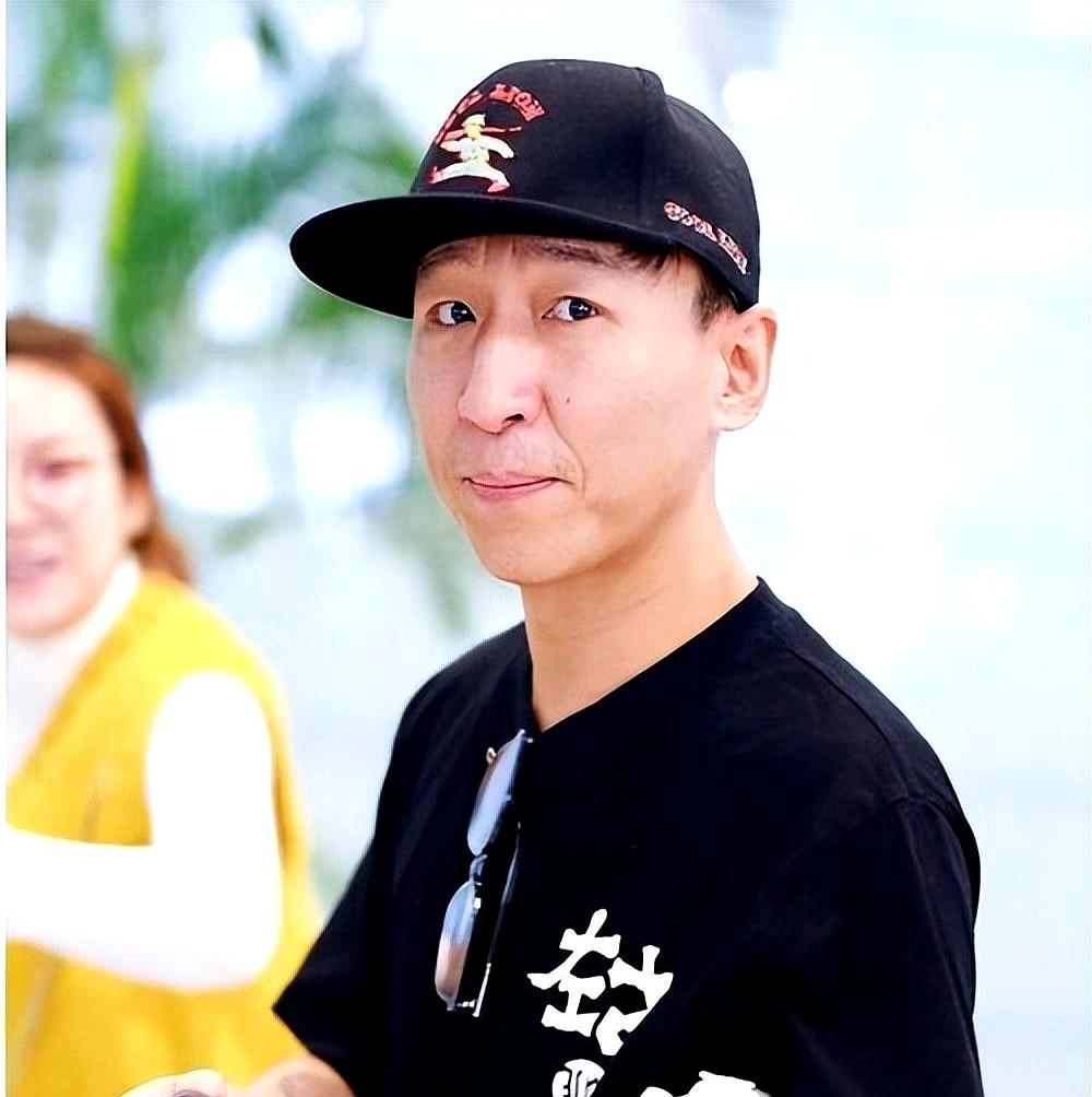 不得不说，这帮人是真会找路子啊！羽泉的陈羽凡，现在直接转战泰国开演唱会了。你