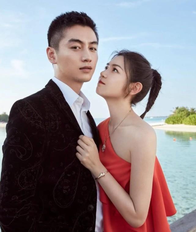 有没有发现陈晓很像谢霆锋？会不会谢霆锋就是陈晓小时候的偶像？只是陈晓没有找到他的