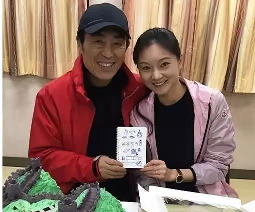 能把张艺谋稳住这些年，陈婷从来不只是因为年轻。很多人都说陈婷能走到今天，不过