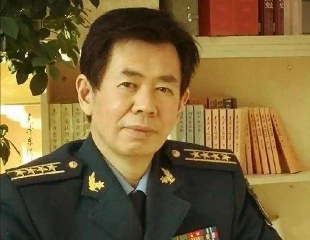 “中美这不是贸易战，是国运之争。”前不久，中国鹰派、军事专家戴旭被特朗普点名了，