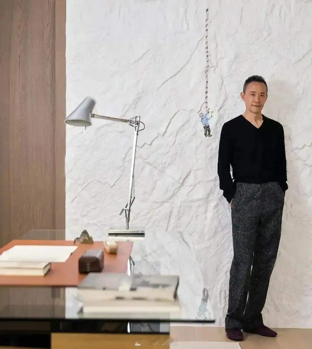 72岁王石再出手大梅沙那套临海别墅，市价3000万，其实是田朴珺的。王石常去，不