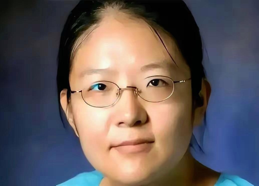 2019年，在中山大学数学系任教的郇真教授犯了难，教室里总是空空荡荡。这位北大
