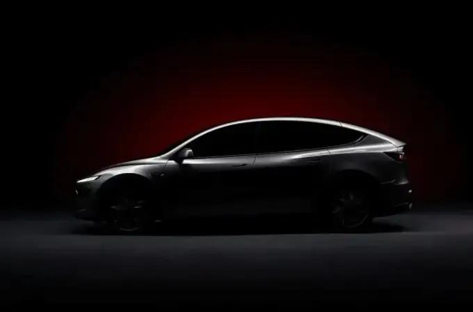 特斯拉再推续航标杆！全新6座版ModelYL正式亮相工信部，搭载82kWh大
