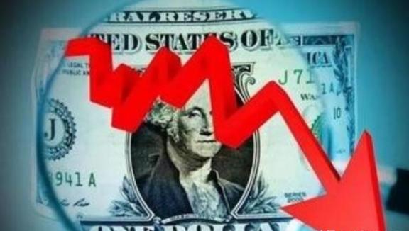 为何中国不能一下把美债全卖了？这么说吧，上一秒中国把美债全卖了，下一秒美国就得急