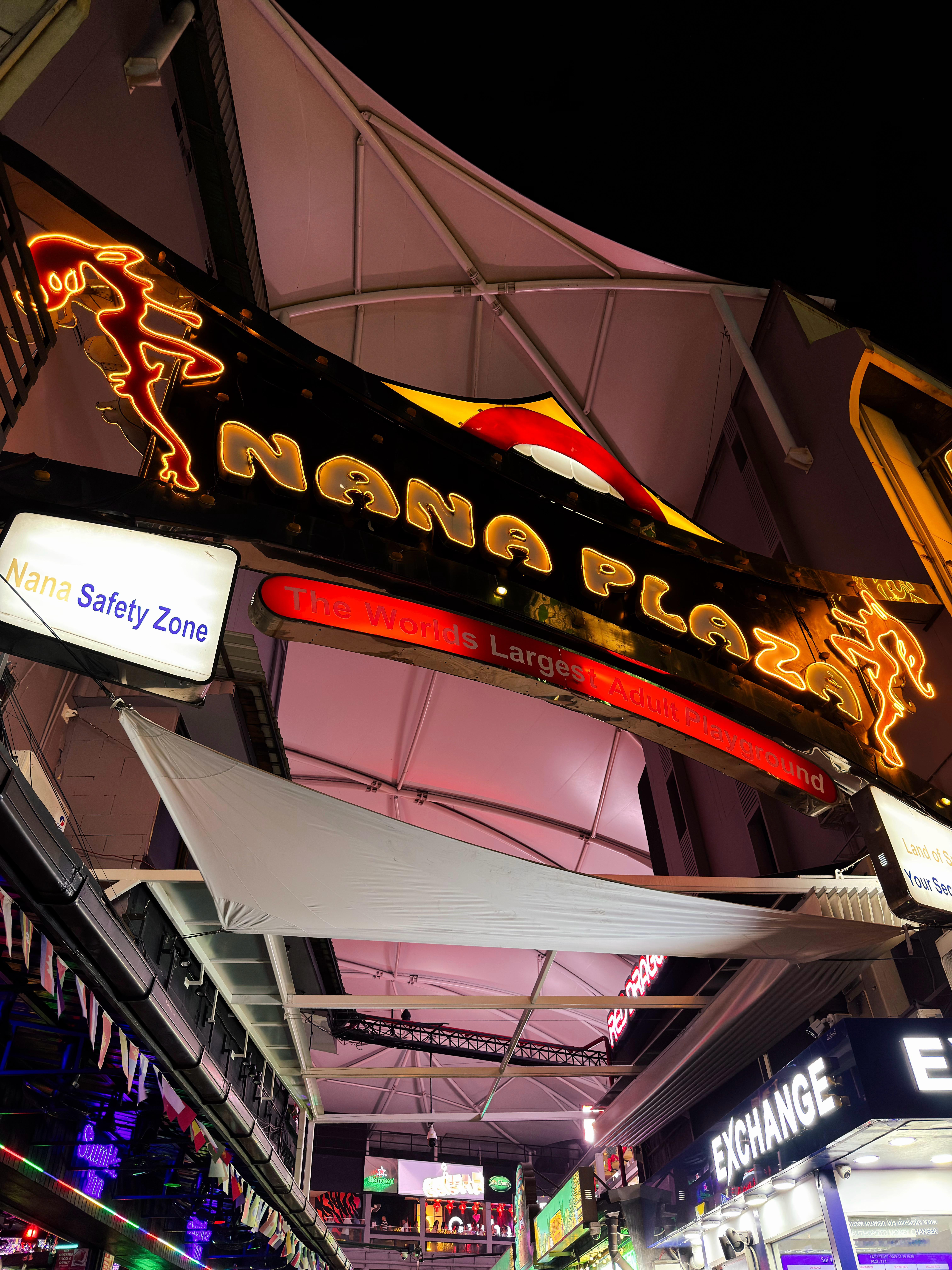 NANA去了，嘟嘟车坐了，找了个按摩店，按睡着了给我