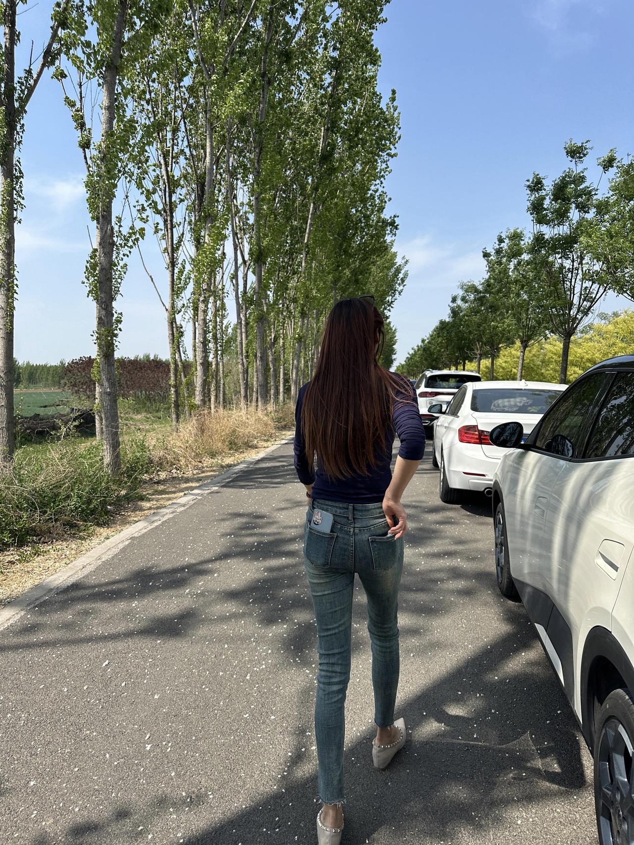 女人真爱你，不是给你身体，是为你卸下三样东西：第一，卸下她的脾气。在外
