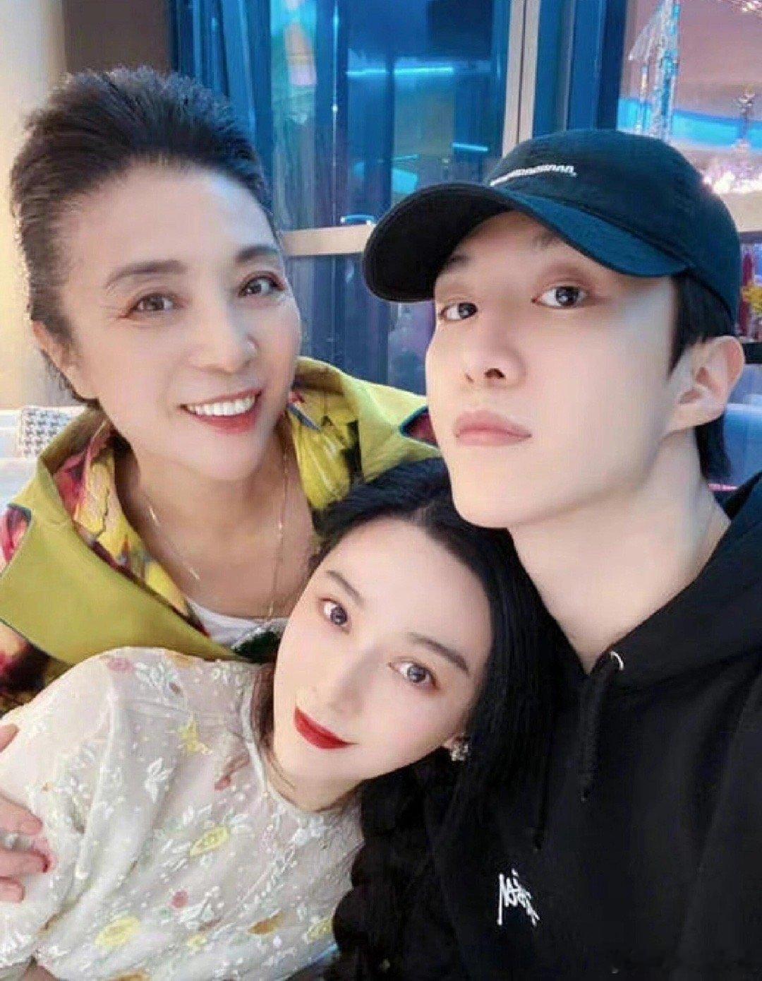 范丞丞呕吐文案⁉️被范丞丞爸妈气质惊讶到了💥🔥