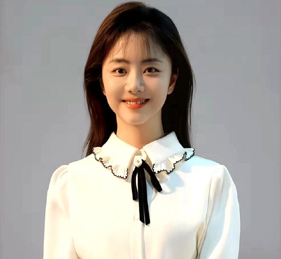 骂《我的山与海》方婉之冷血的人，全错了。对着养了自己20年的养父，她张口只